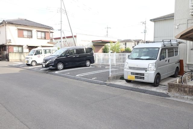 セタンドール緑町（205） 駐車場