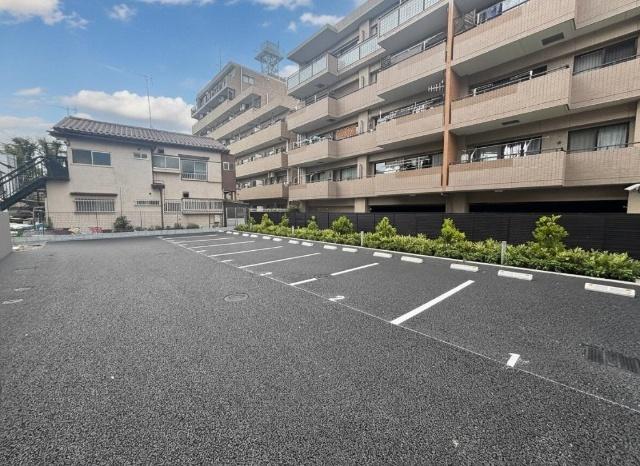 メルヴェーユイイダ志村（0109） 駐車場