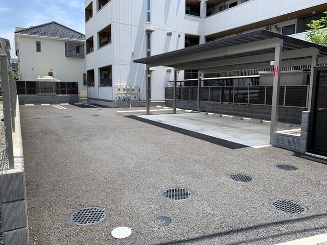 エミネンス（101） 駐車場