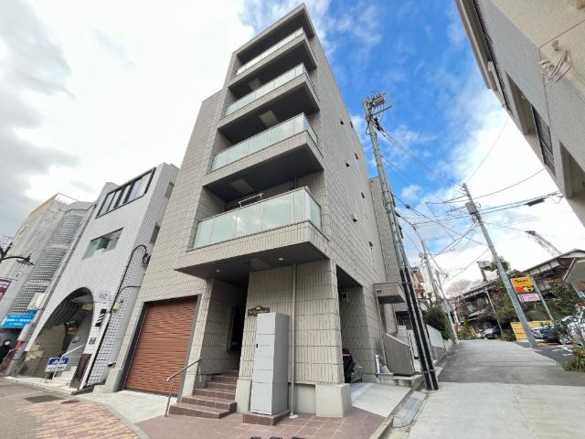早稲田駅より徒歩3分 築5年 5階建の賃貸物件