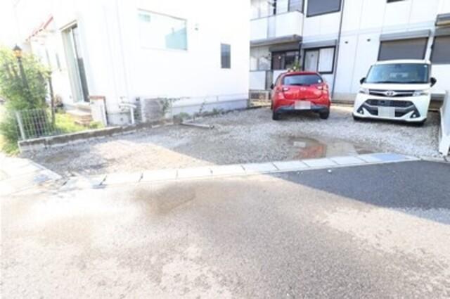 インペリアルヒルズ　Ⅱ（101） 駐車場