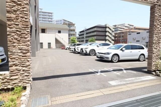 Murray Hill（101） 駐車場