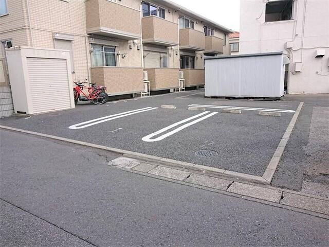 ソルフェージュ（201） 駐車場