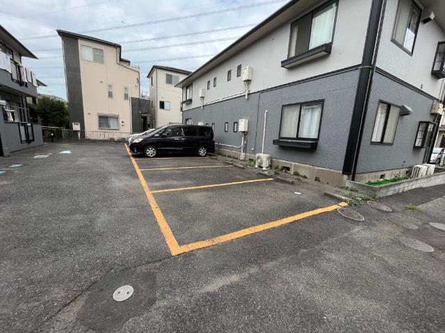 レイクランドⅡ（0101） 駐車場