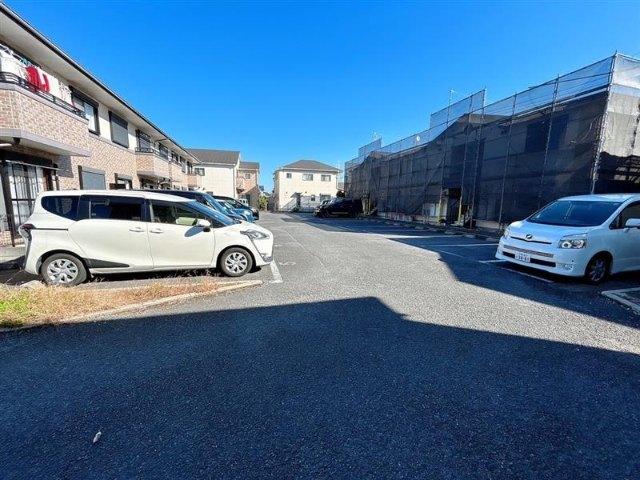 テネレッツァＤ（0102） 駐車場