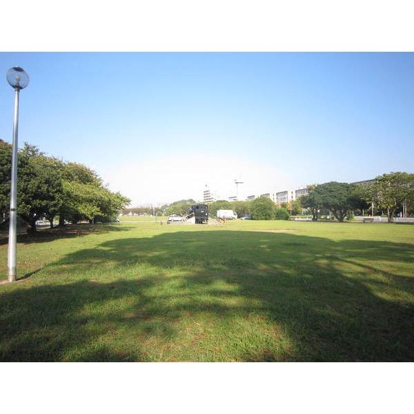 徒歩１分にある公園