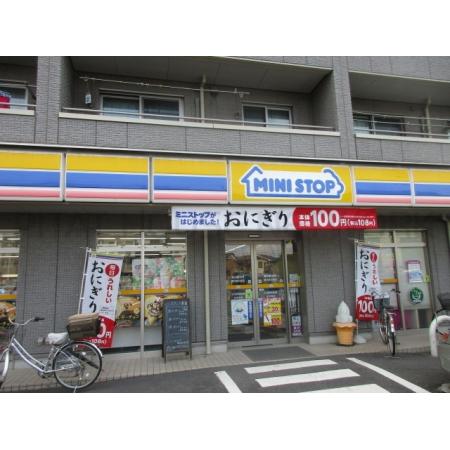 ミニストップ春日部大枝店：501m