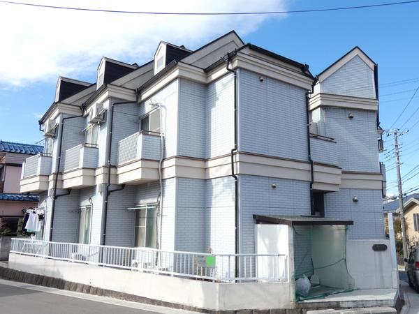 白を基調とした外観