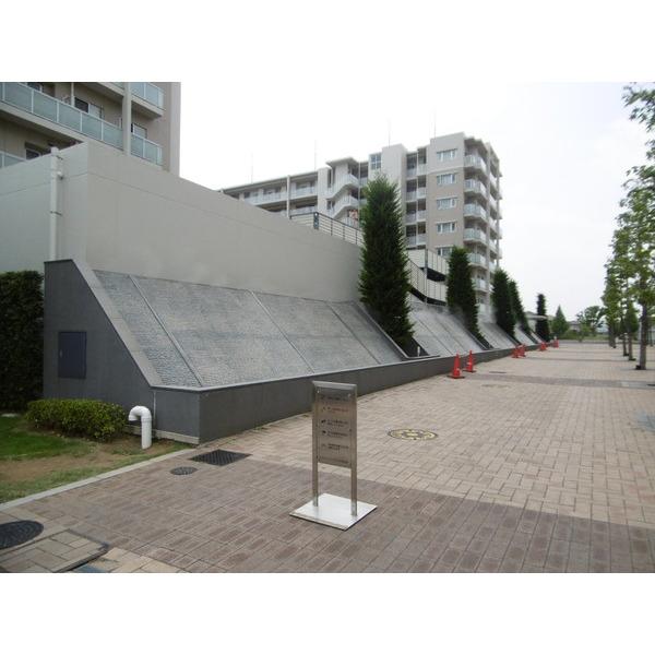 Ｄグラフォート　レイクタウンＤ館 物件画像