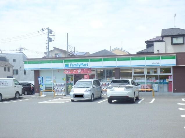 ファミリーマート鹿骨前沼橋店：551m