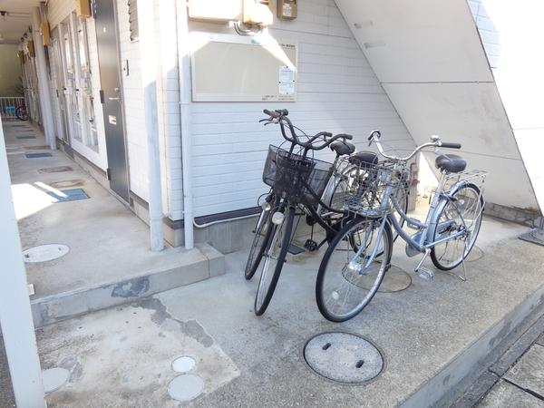 ハイネス上本郷 エントランス