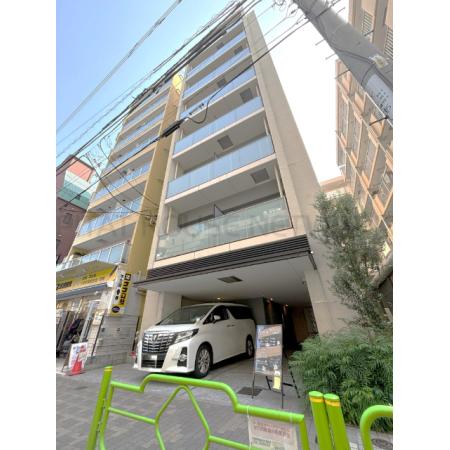 白を基調とした外観