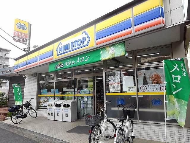 ミニストップせんげん台駅前店：160m