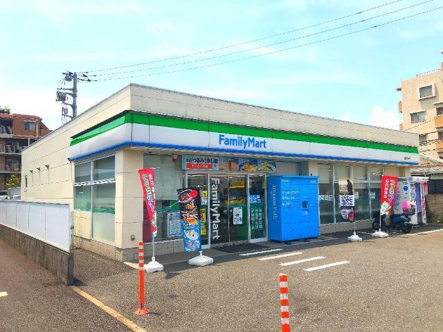 ファミリーマート前原駅前店：222m