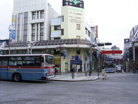 久里浜駅前：2200m