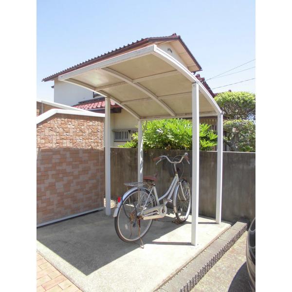 トルナーレ 駐車場