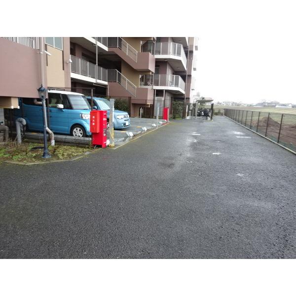 アンビシャス船橋高根台（0102） 駐車場