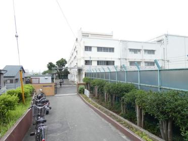 横浜市立保土ケ谷中学校