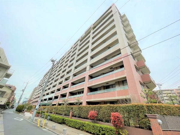 鉄筋コンクリート造地上11階建て・総戸数209戸