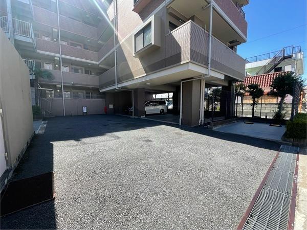 ダイアパレス船堀 駐車場