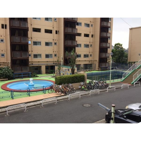 敷地内施設（プール）