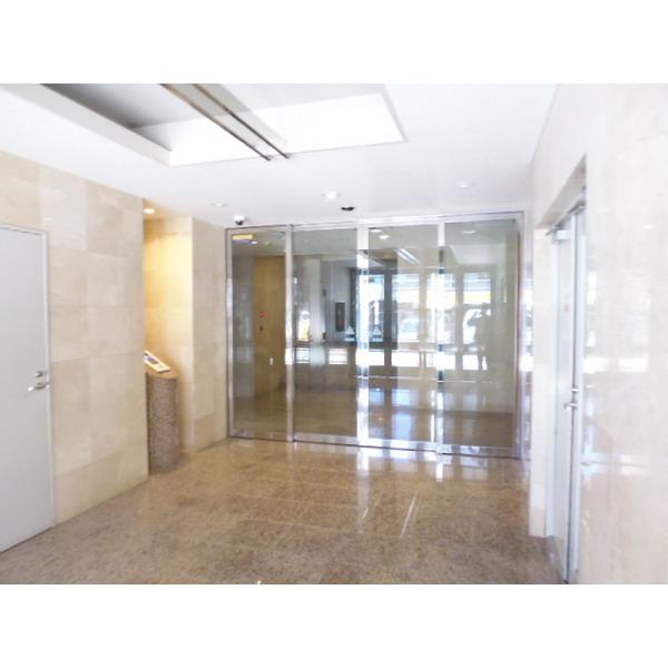 ロビーはオートロック完備