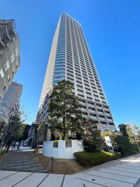 鉄筋コンクリート造地下２階付地上５５階建て