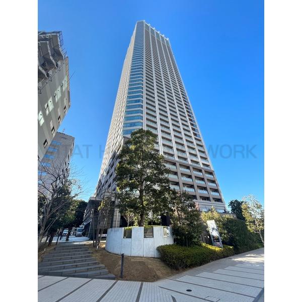 鉄筋コンクリート造地下２階付地上５５階建て