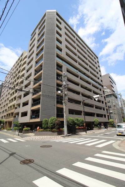 鉄骨鉄筋コンクリート造地上13階建て・総戸数60戸