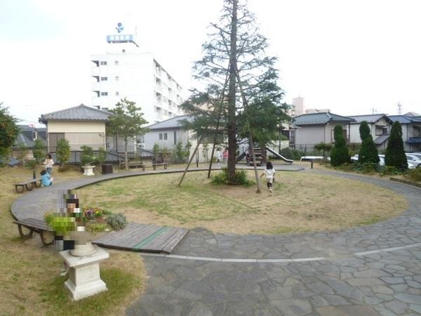 敷地内の公園