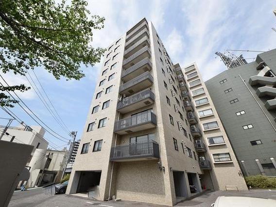 鉄骨鉄筋コンクリート造地上10階建て・総戸数56戸