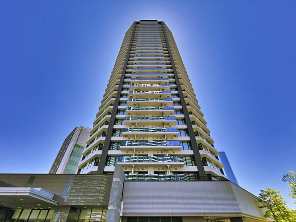 鉄筋コンクリート・鉄骨造地下2階付き地上33階建て・総戸数352戸