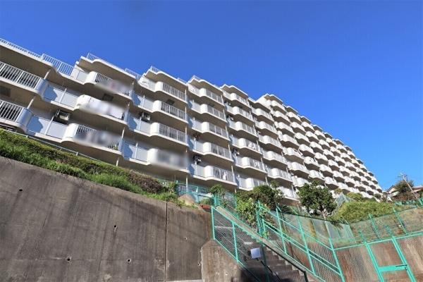 白を基調とした外観