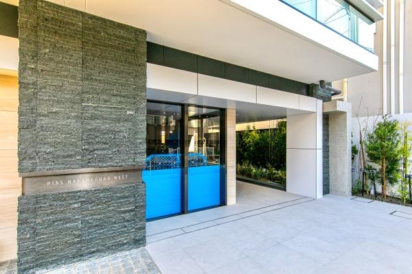 エントランス外観