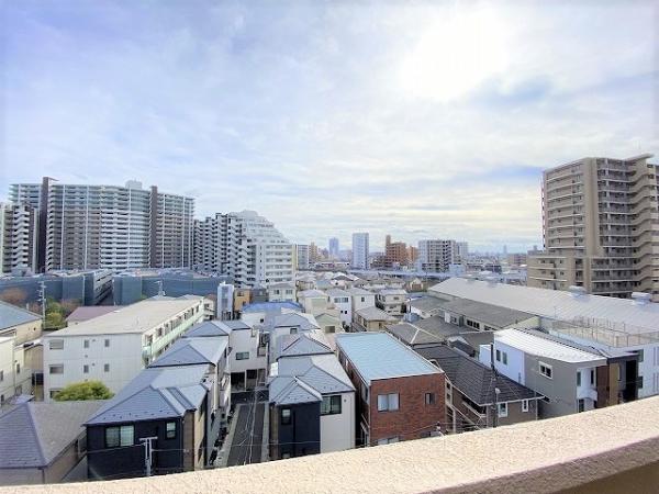 バルコニーから南方向の眺望