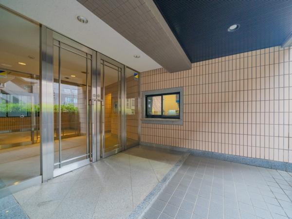 エントランスへのアプローチ