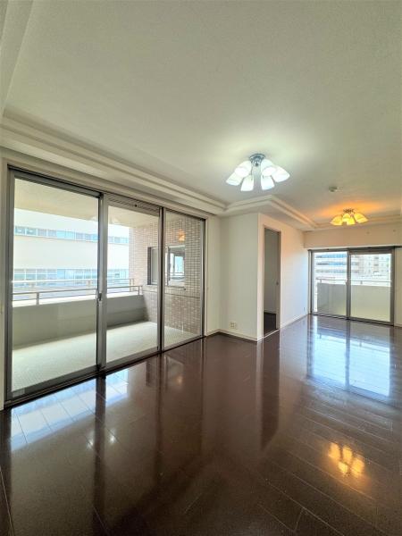 リビングダイニング約１２．６帖