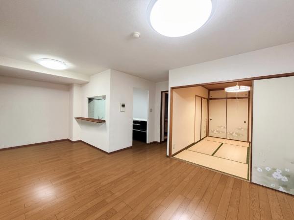 リビングダイニング（CGで作成したリフォームイメージです）