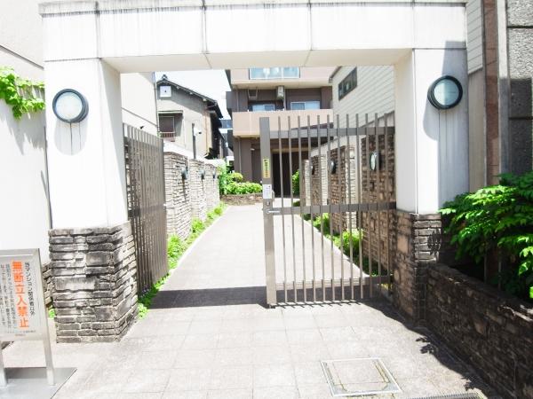 約１７畳の広々としたリビングダイニング。