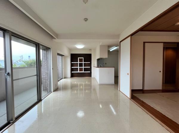 リビングダイニング