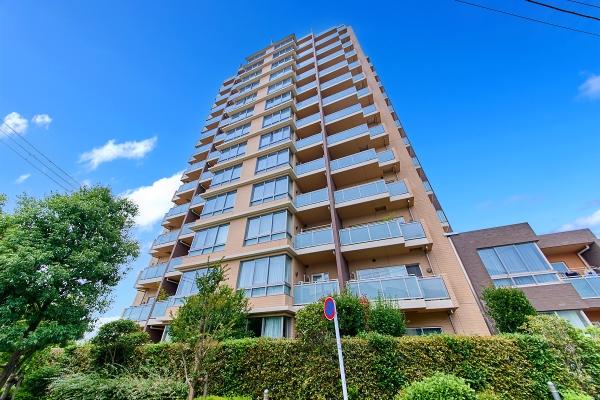 2007年3月完成　総戸数73戸のマンションです。