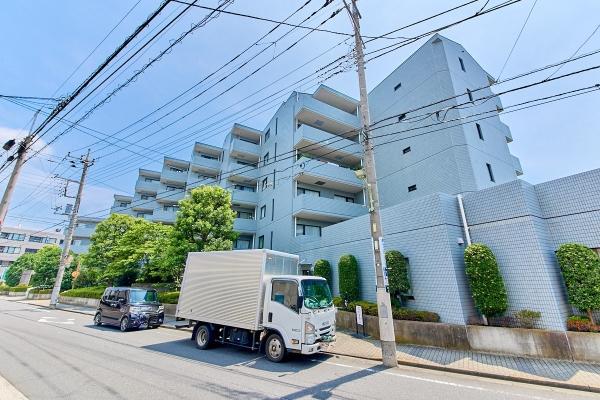 タイル貼りの外壁です