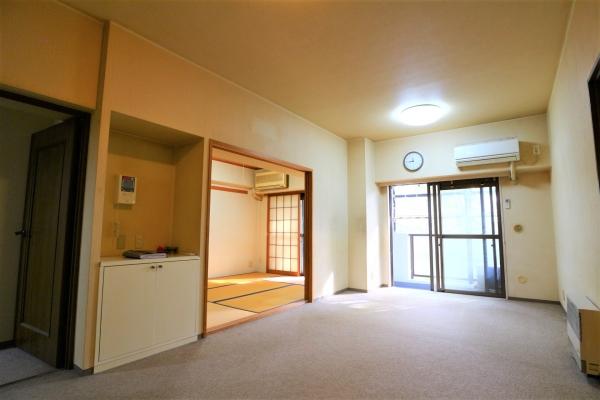 不在時でも荷物の受け取りができる宅配ボックス