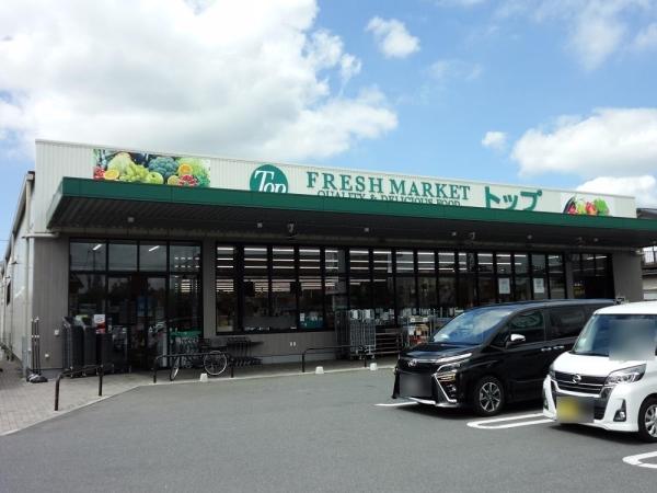 前面道路東側より西側を撮影