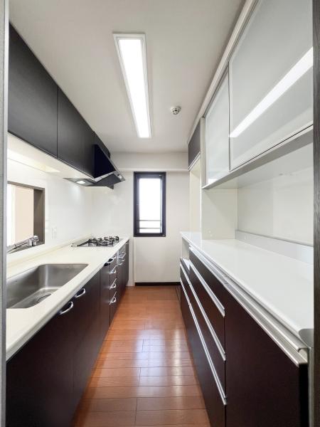 南向き角住戸のため、陽当たり・通風良好です（写真はCGで作成されたイメージ画像です）