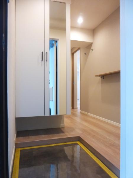 洋室とダイニングの仕切りを開放すれば１２．８帖の広々スペースに