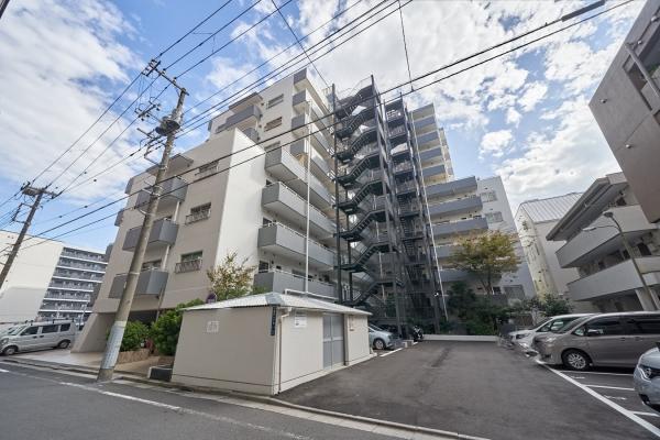 外観写真（西側）