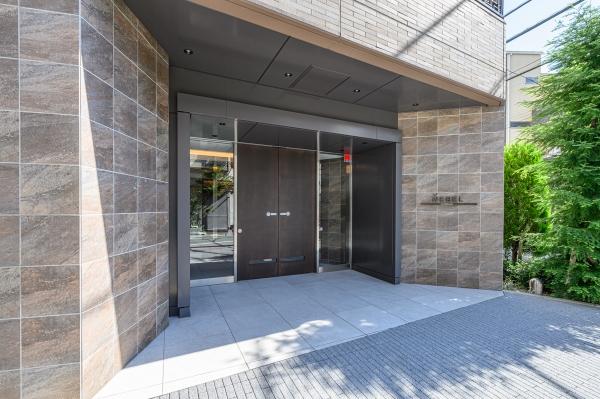 エントランス外観