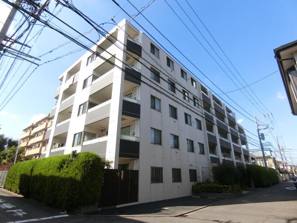 ２０１３年１月築総戸数２９戸のマンションです。