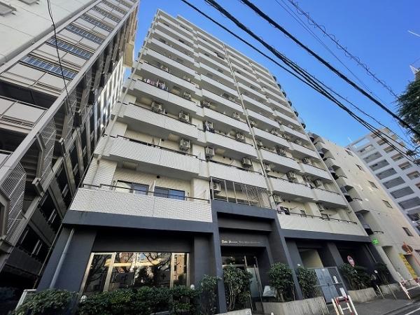 タイル貼りの外壁は、雨風にコンクリートが接しないため、コンクリートの劣化を防ぐ事ができます。